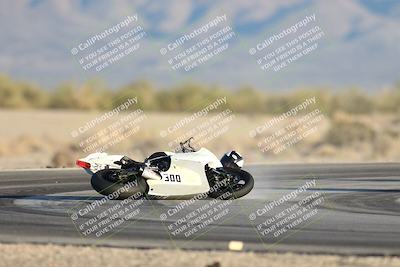 media/Dec-06-2025-CVMA (Sat) [[4a896cc04c]]/Race 15-Formula 2-CVMA Hooligans-American Thunder/